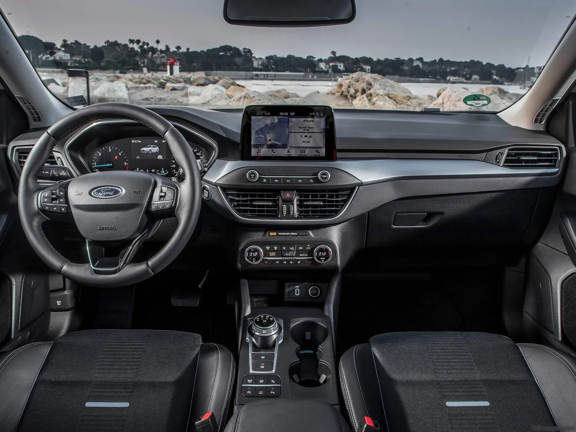 Ford Focus Active Wagon (2019) – interiér