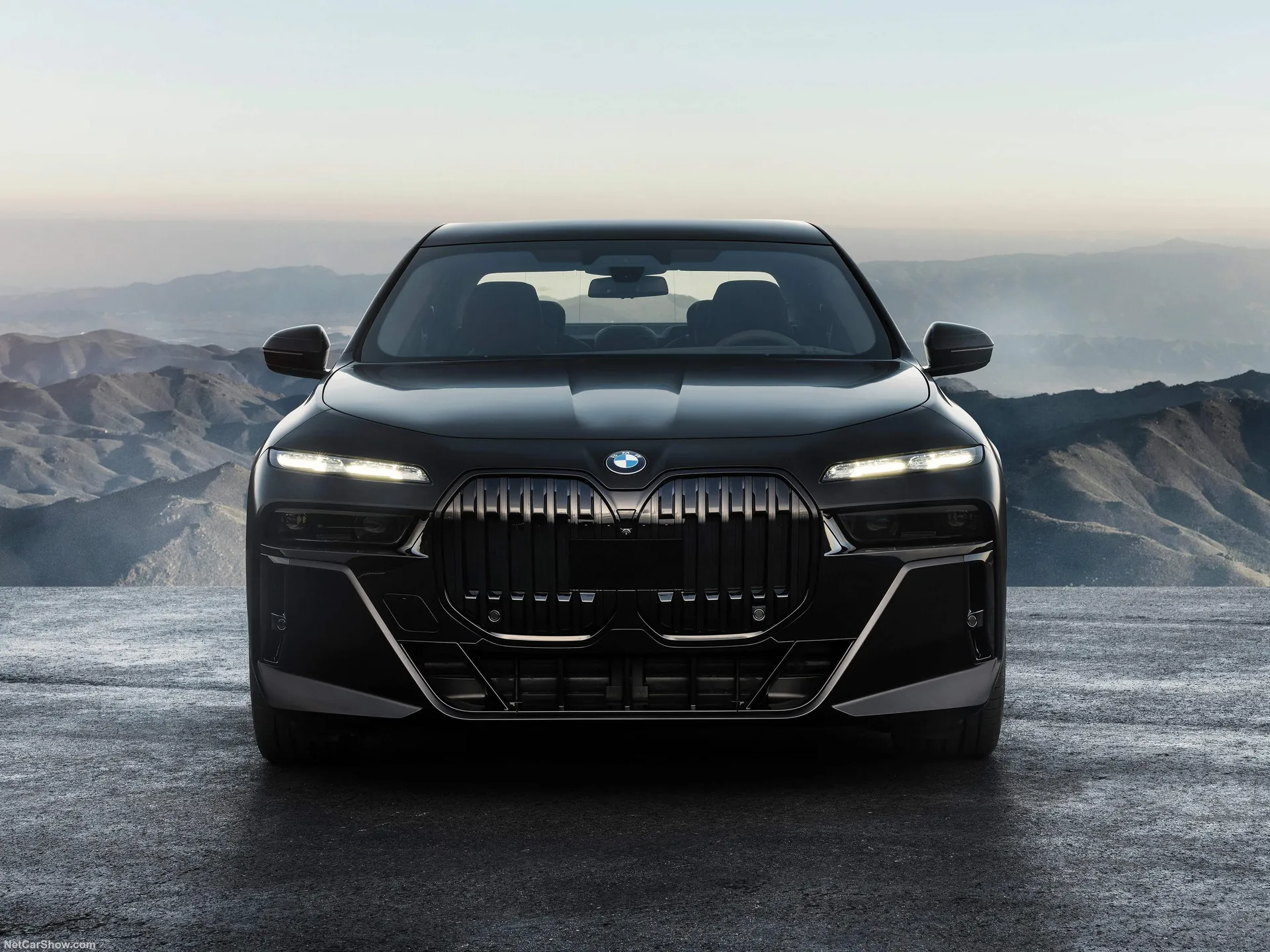 BMW 7-Series (2023) – zepředu