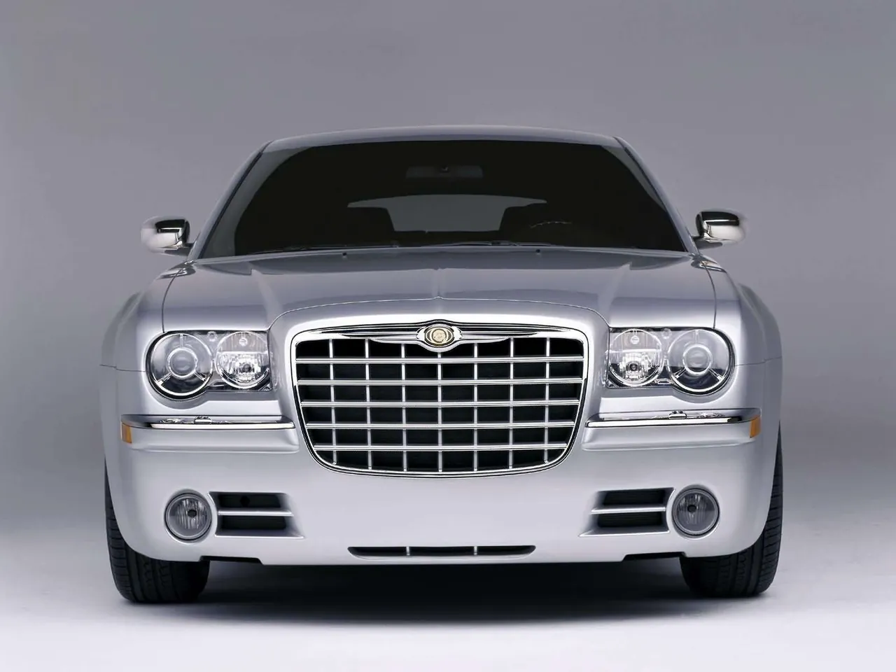 Chrysler 300C Touring Concept (2003) – zepředu