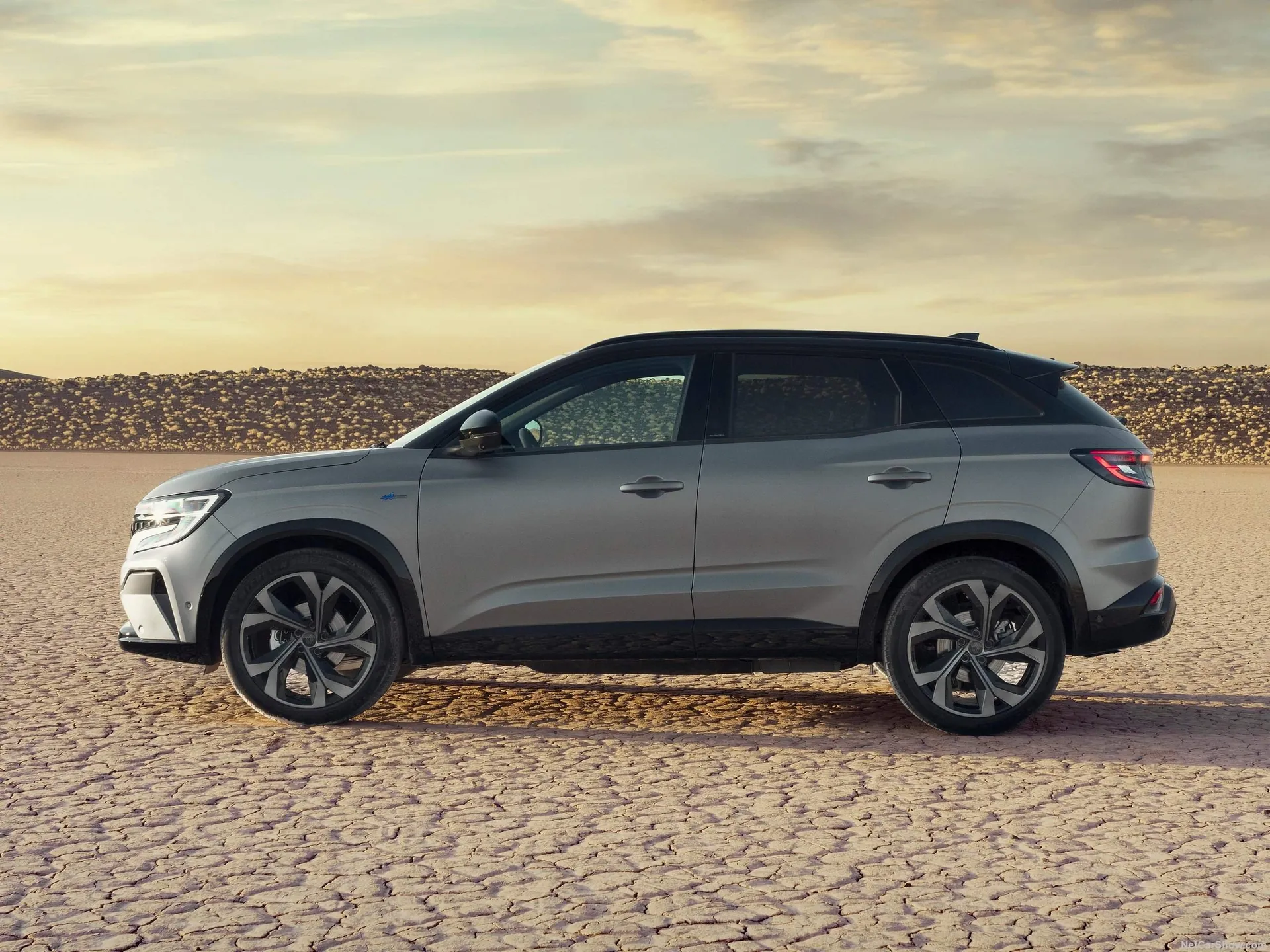 Renault Austral (2023) – boční profil