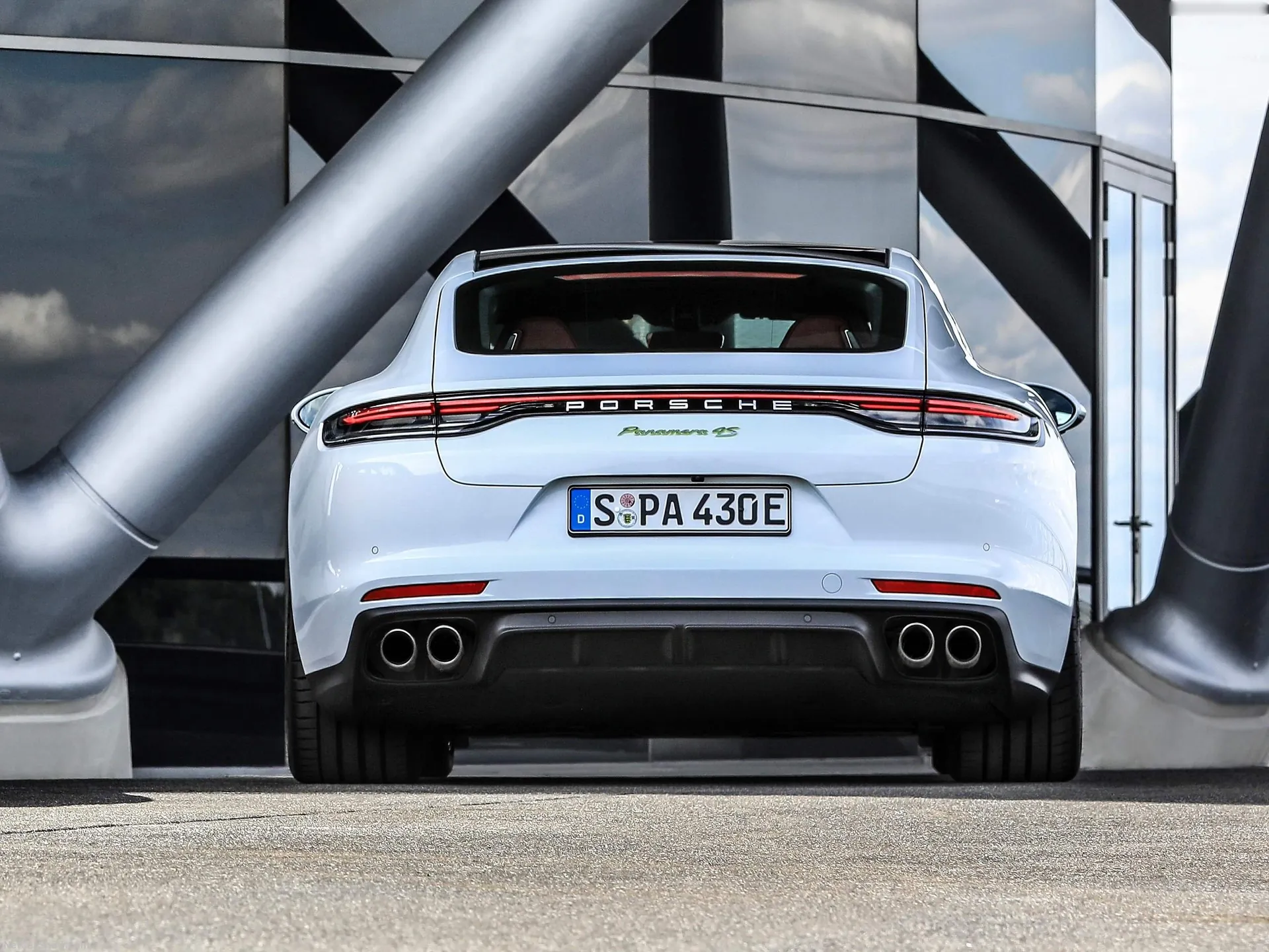 Porsche Panamera 4S E-Hybrid (2021) - Rear