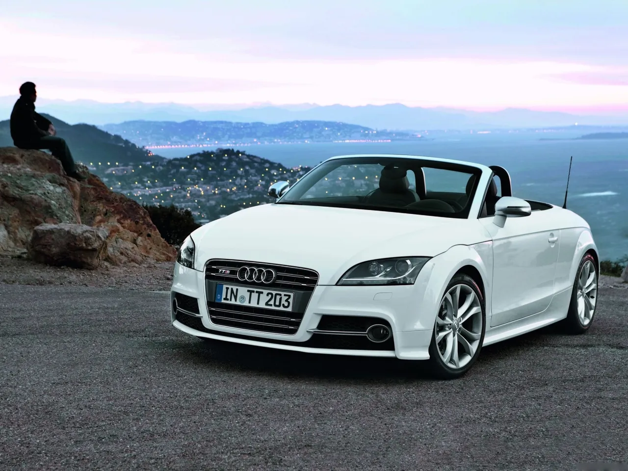 Audi TTS Roadster (2011)
