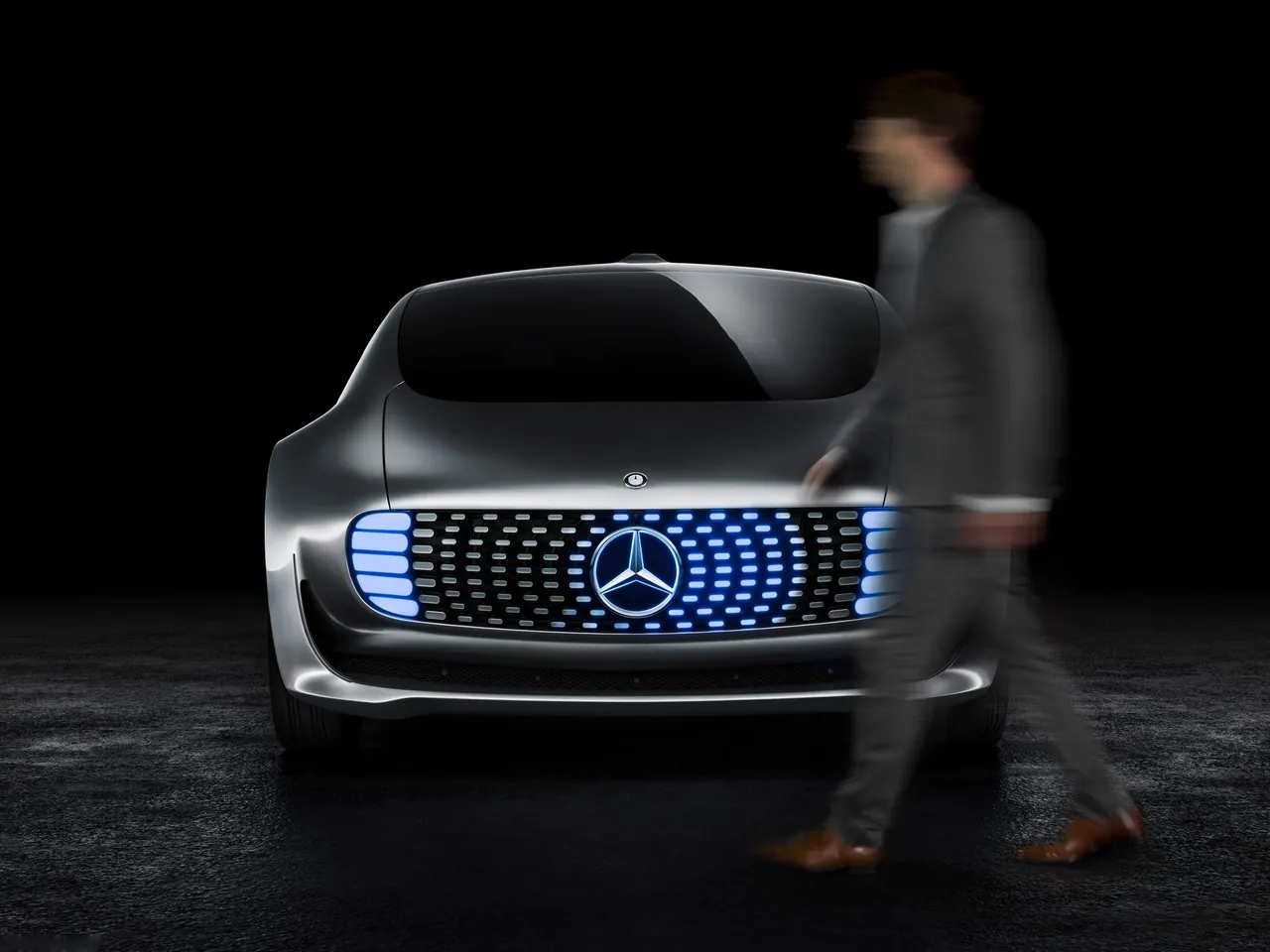 Mercedes-Benz F015 Luxury in Motion Concept (2015) – zepředu