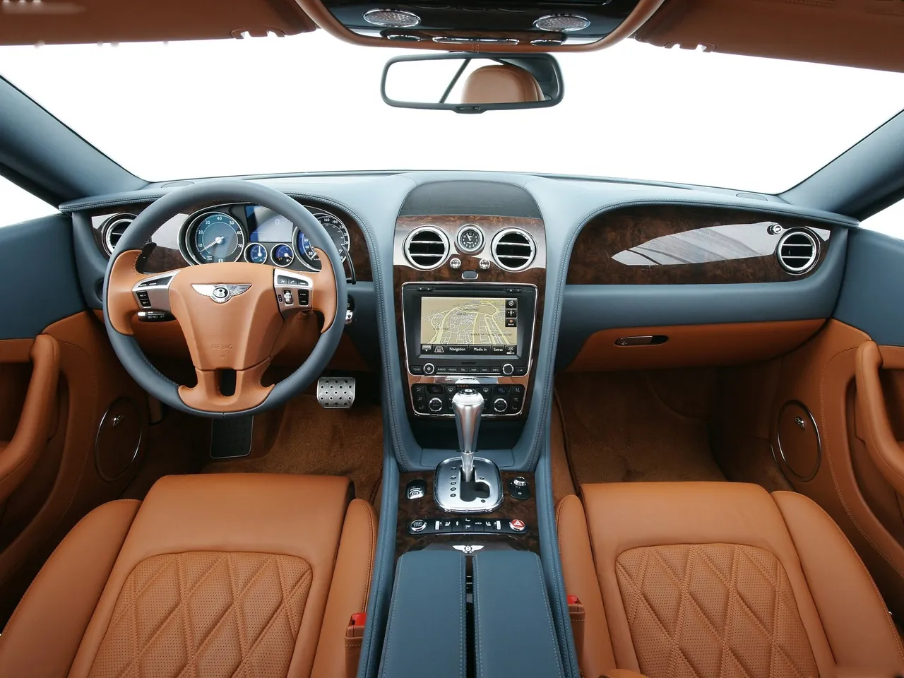 Bentley Continental GT (2012) – interiér