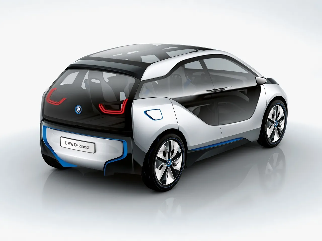 BMW i3 Concept (2011) – zadní tříčtvrteční pohled