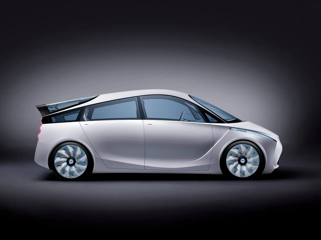 Toyota FT-Bh Concept (2012) – boční profil