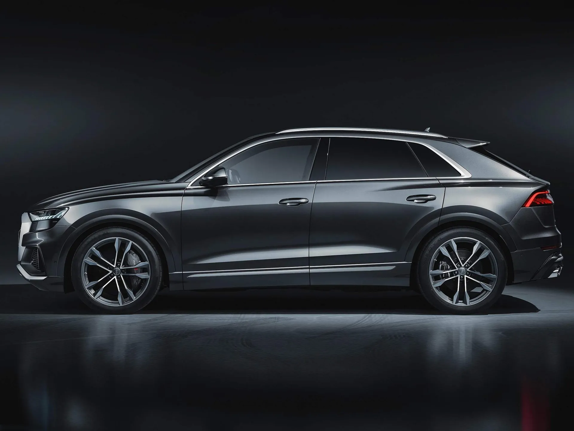 Audi SQ8 TDI (2020) – boční profil
