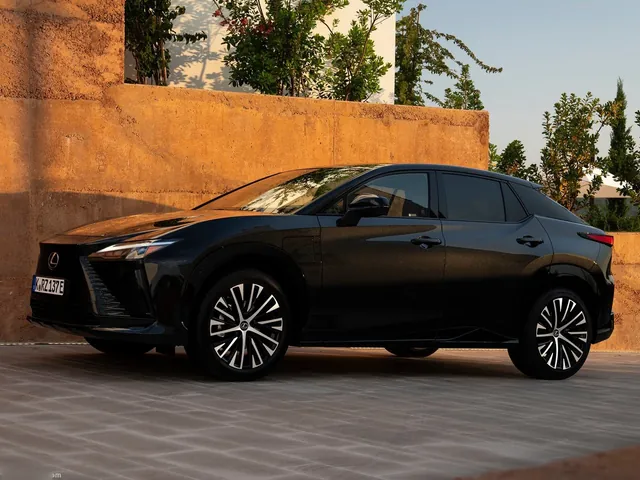 Lexus RZ (2026)