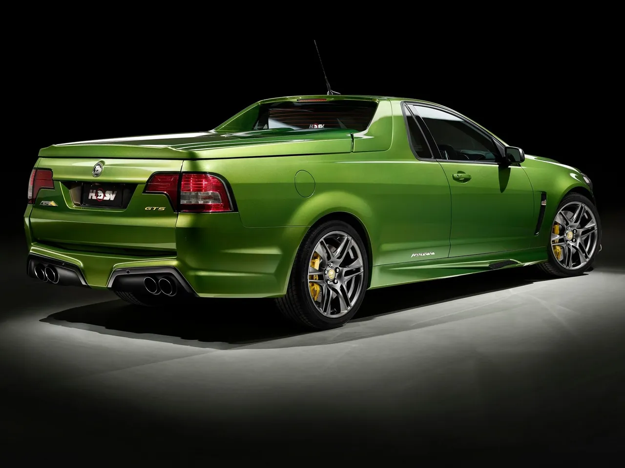 HSV Gen-F GTS Maloo (2015) – zadní tříčtvrteční pohled