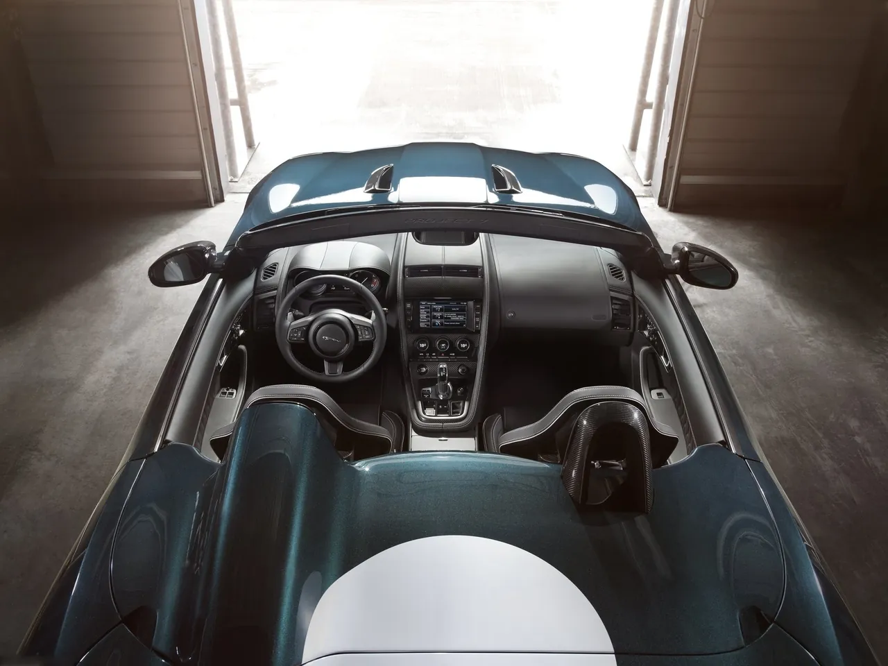 Jaguar F-Type Project 7 (2015) – interiér