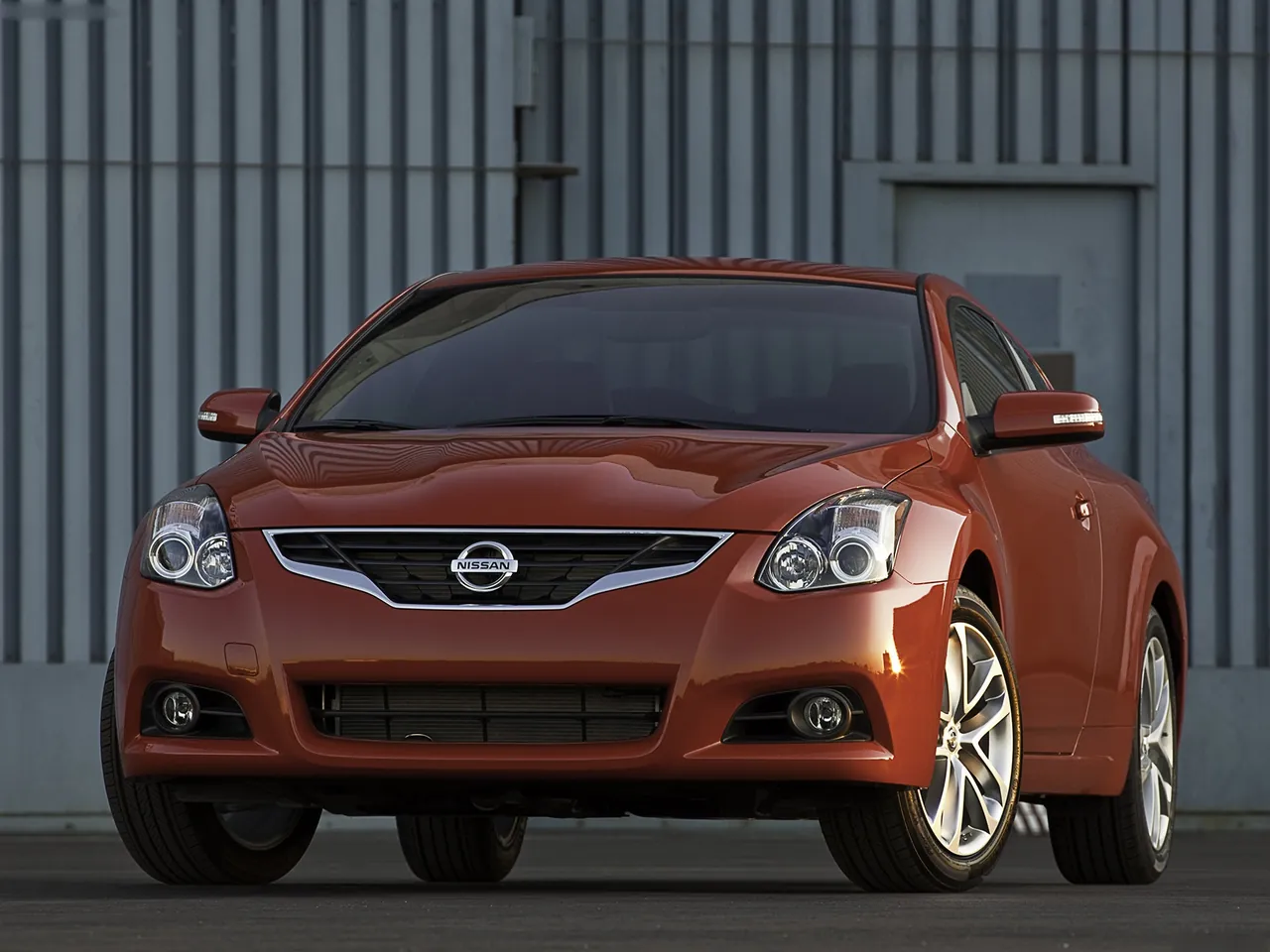 Nissan Altima Coupe (2010)