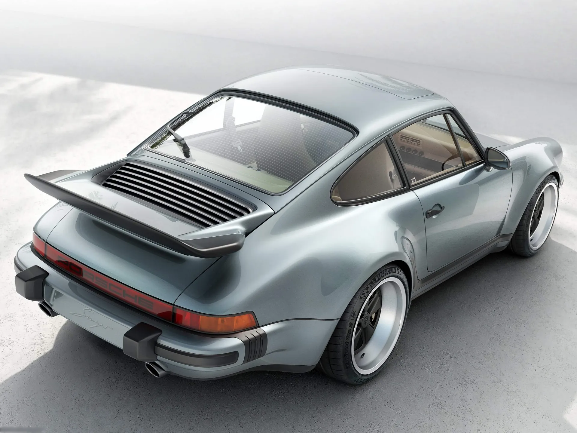Singer Turbo Study (2022) – zadní tříčtvrteční pohled