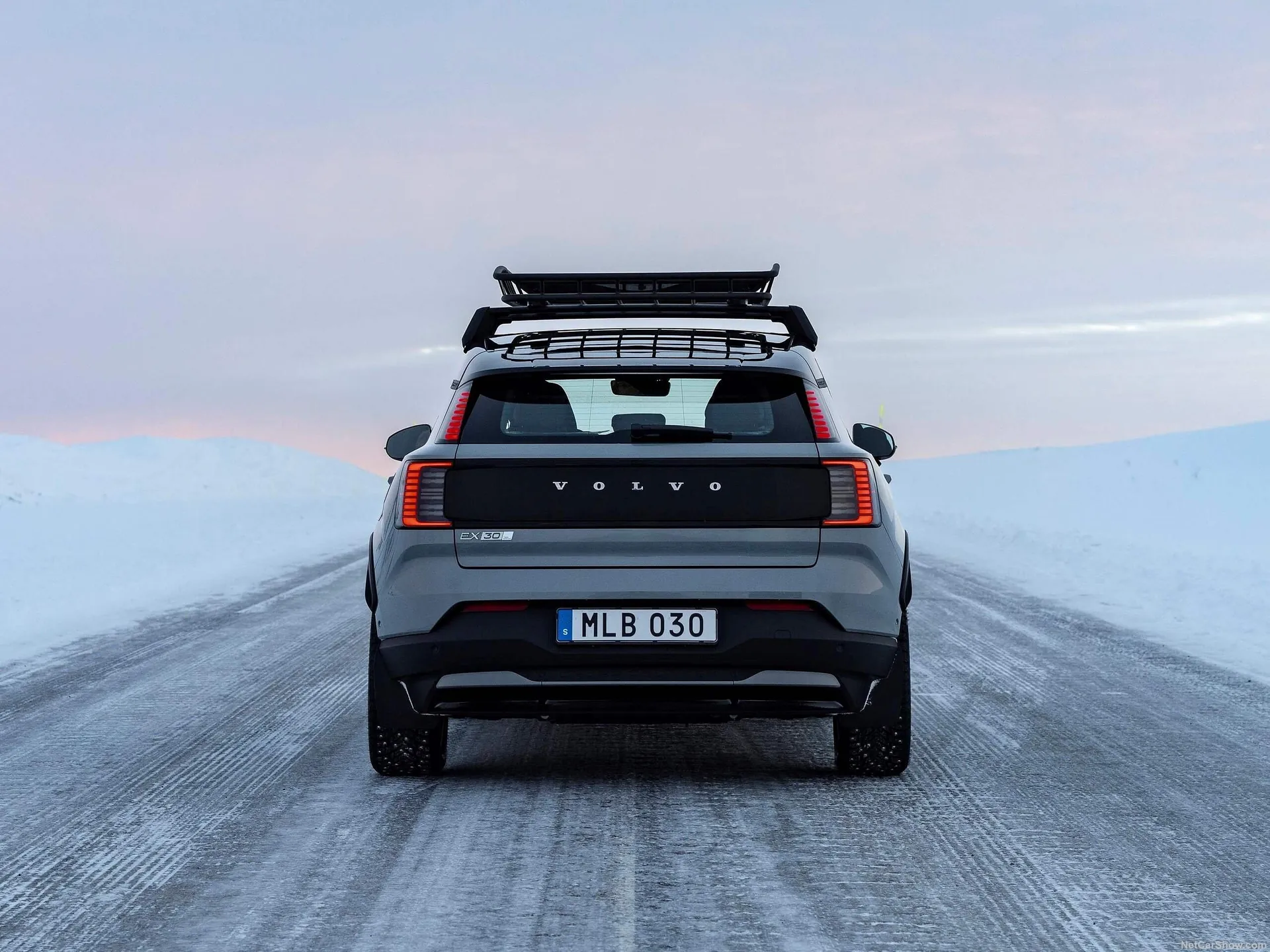 Volvo EX30 Cross Country (2026) – zezadu