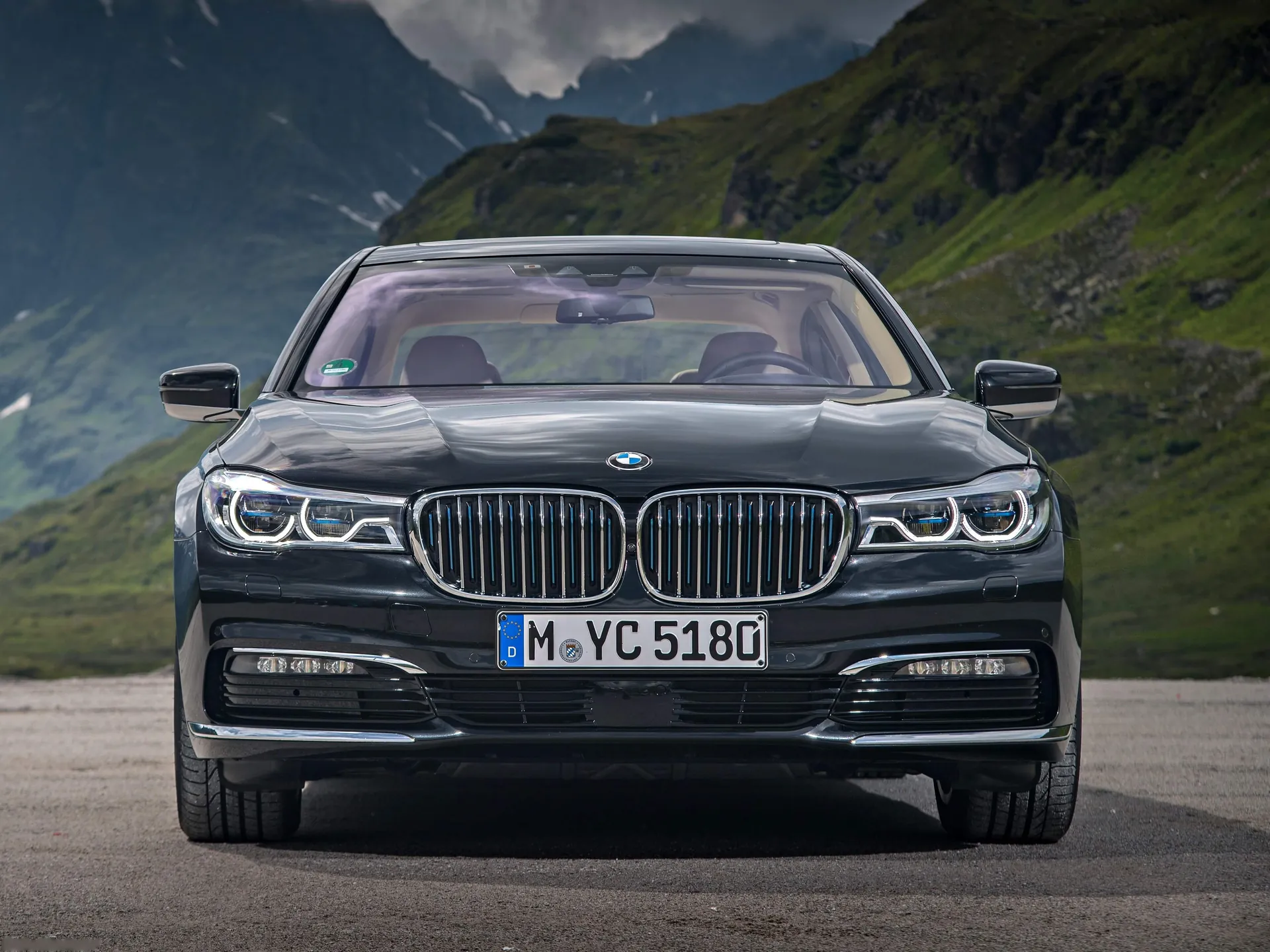 BMW 740Le xDrive iPerformance (2017) – zepředu