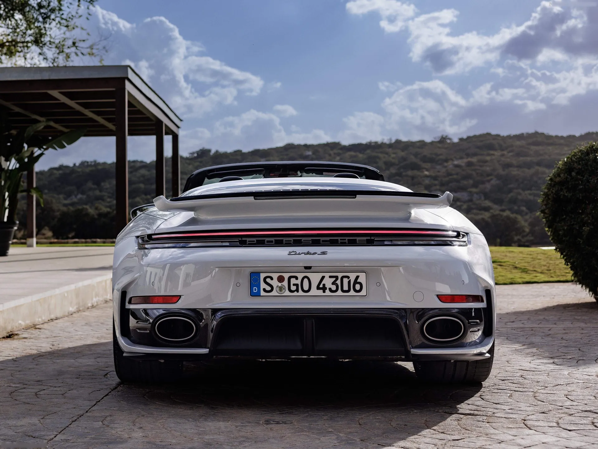 Porsche 911 Turbo S Cabriolet (2026) – zezadu