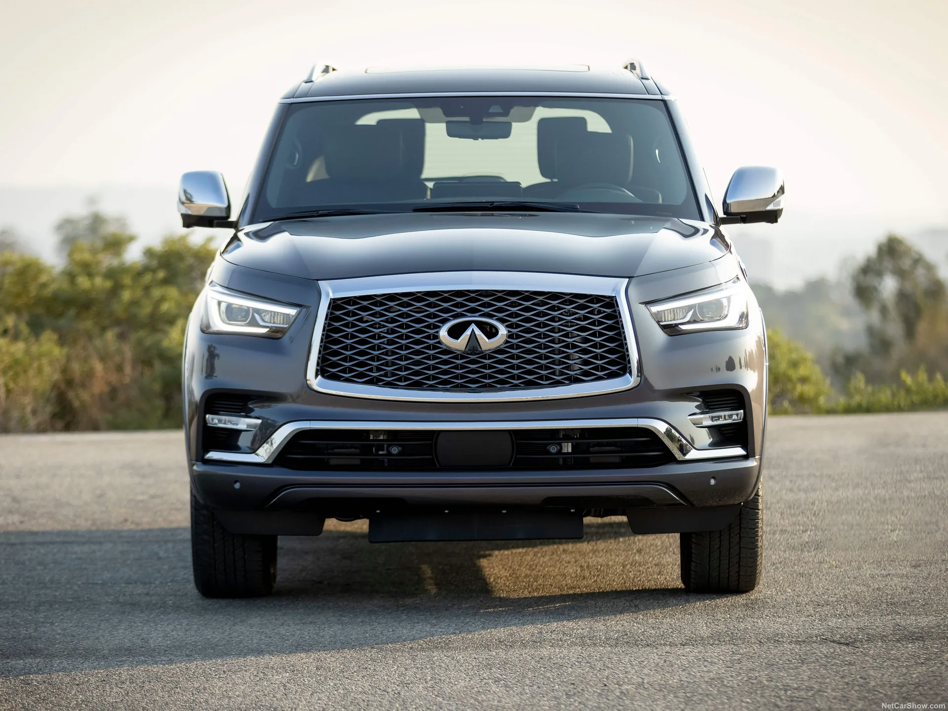 Infiniti QX80 (2022) – zepředu
