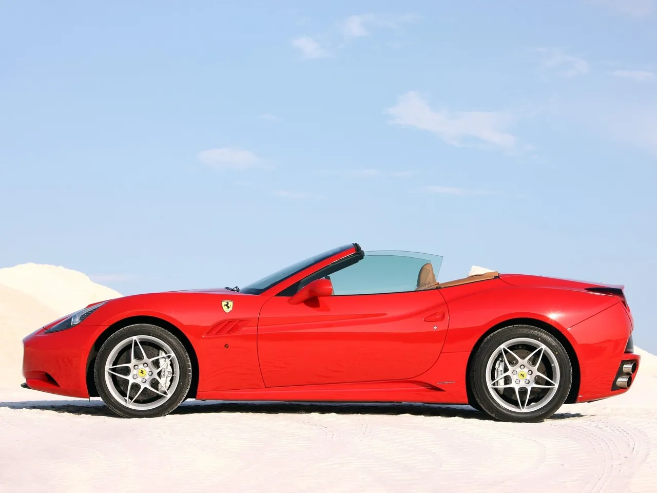 Ferrari California (2009) - Side Profile