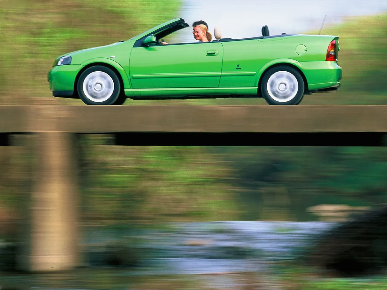 Vauxhall Astra Convertible (2001)