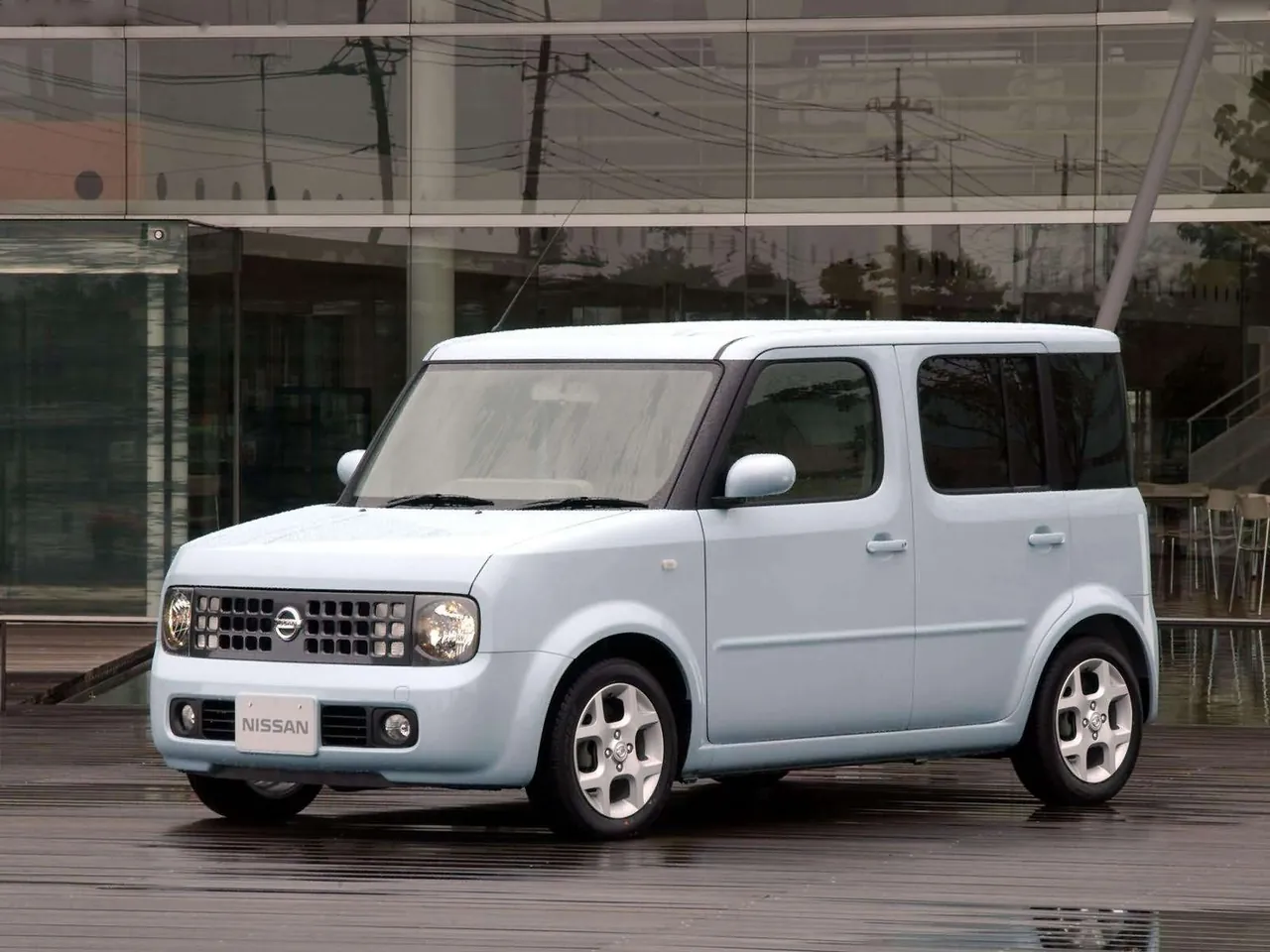 Nissan Cube (2003)