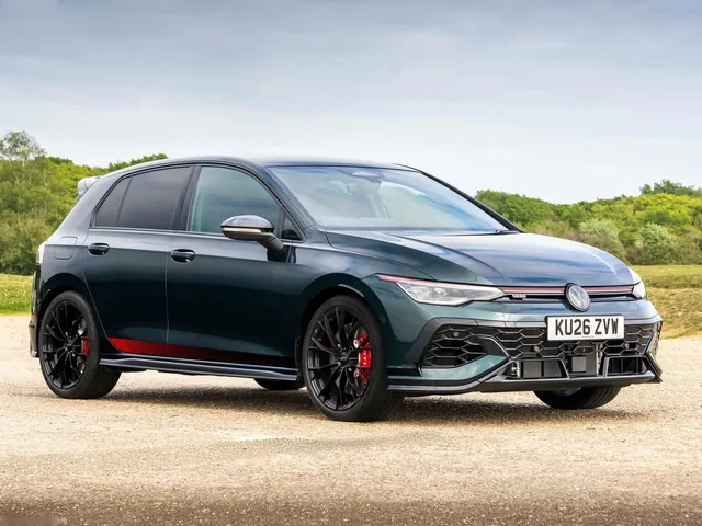 Volkswagen Golf GTI Edition 50 [UK] (2026)