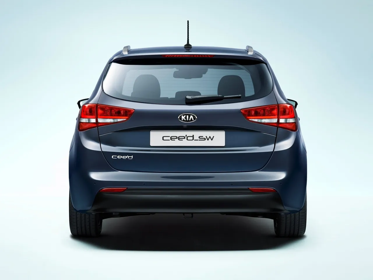 Kia Ceed SW (2016) – zezadu