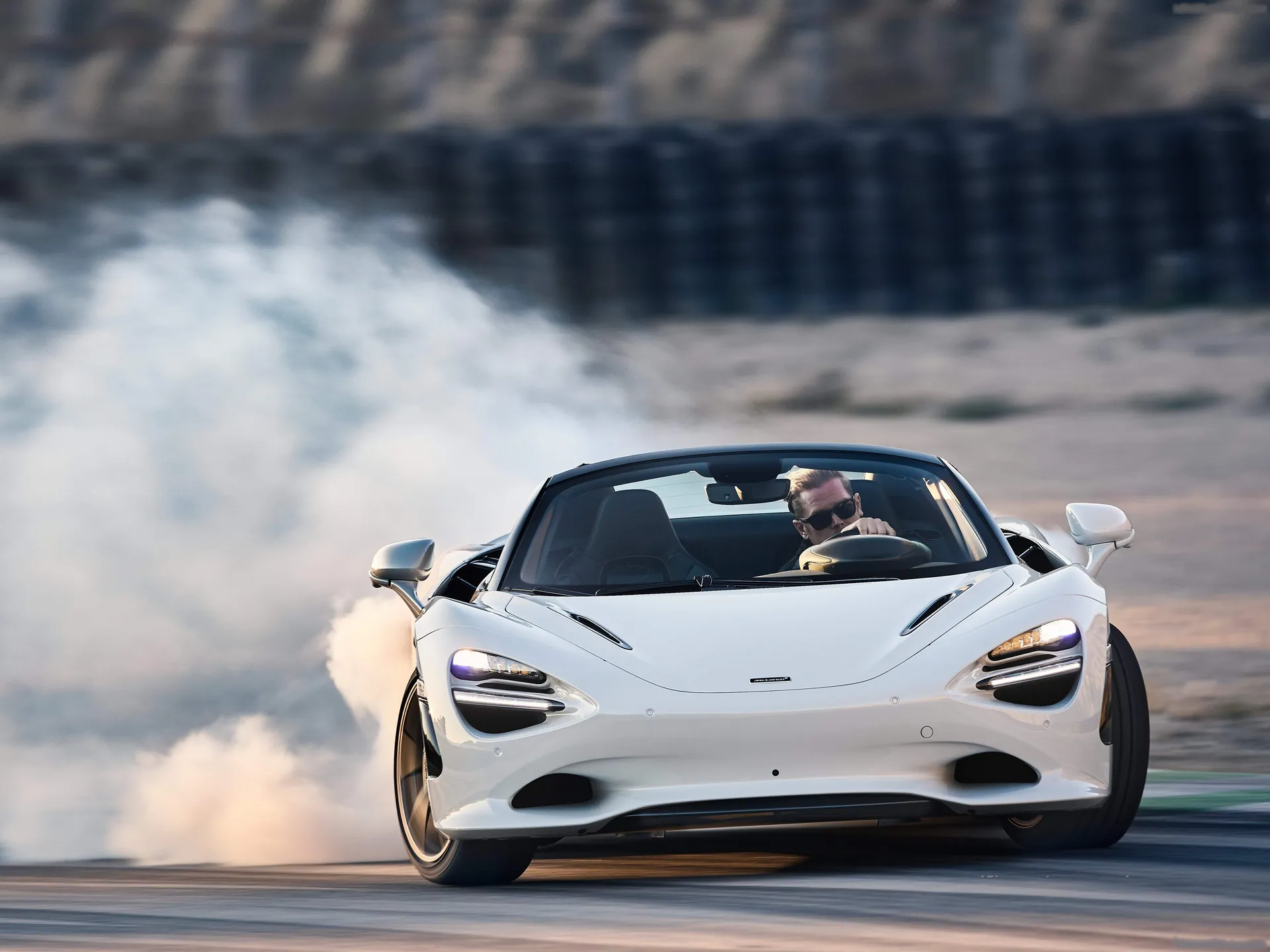 McLaren 750S Spider (2024) – zepředu