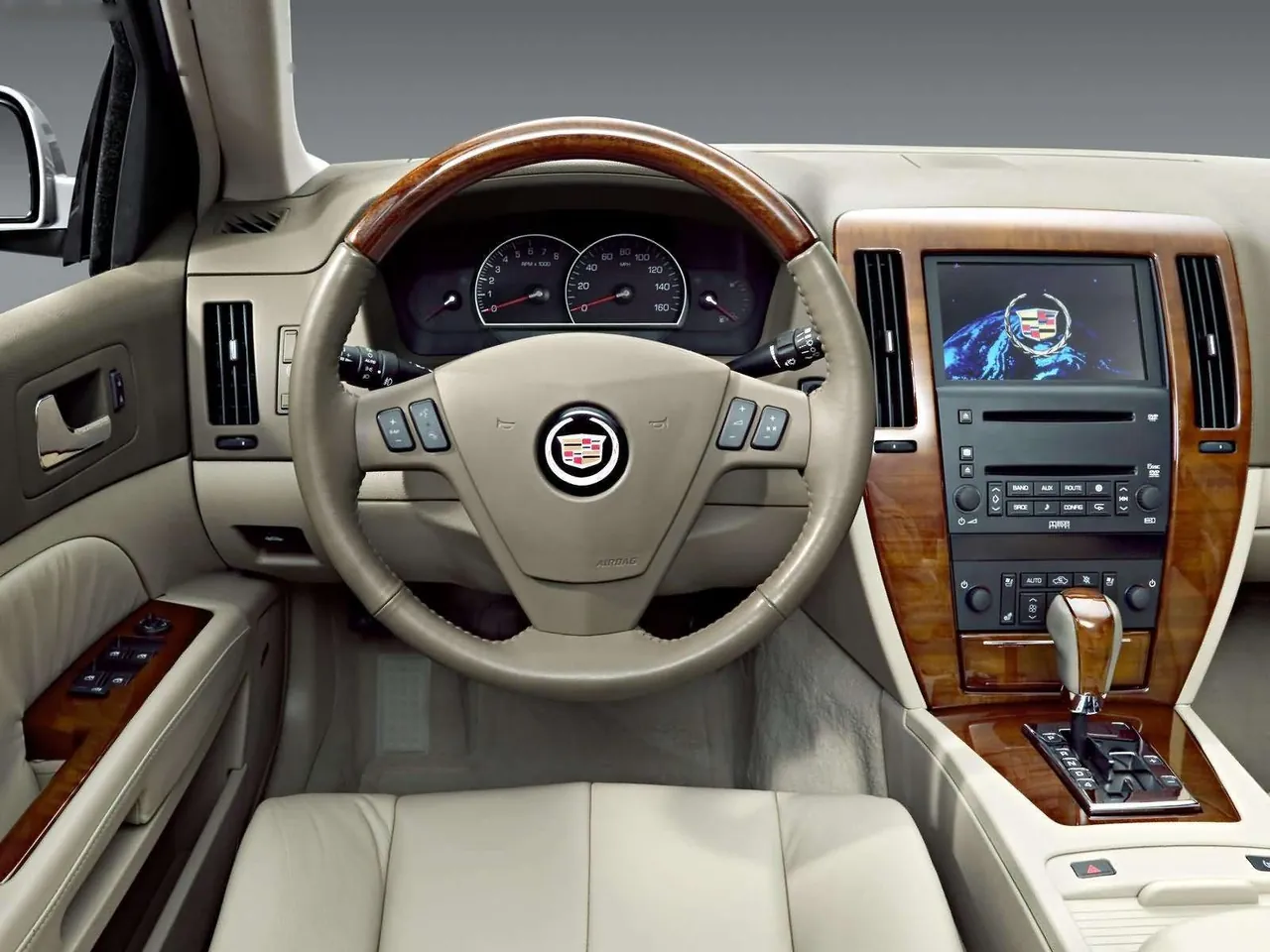 Cadillac STS (2005) – interiér