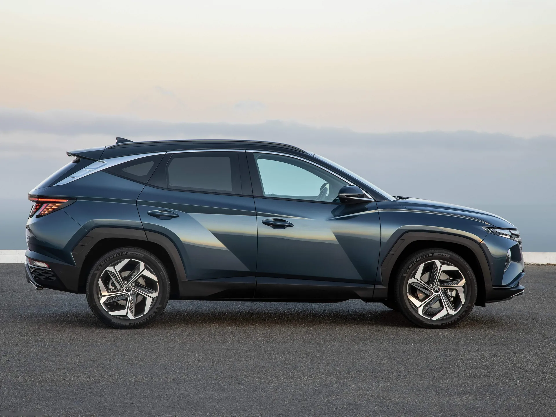 Hyundai Tucson (2021) – boční profil