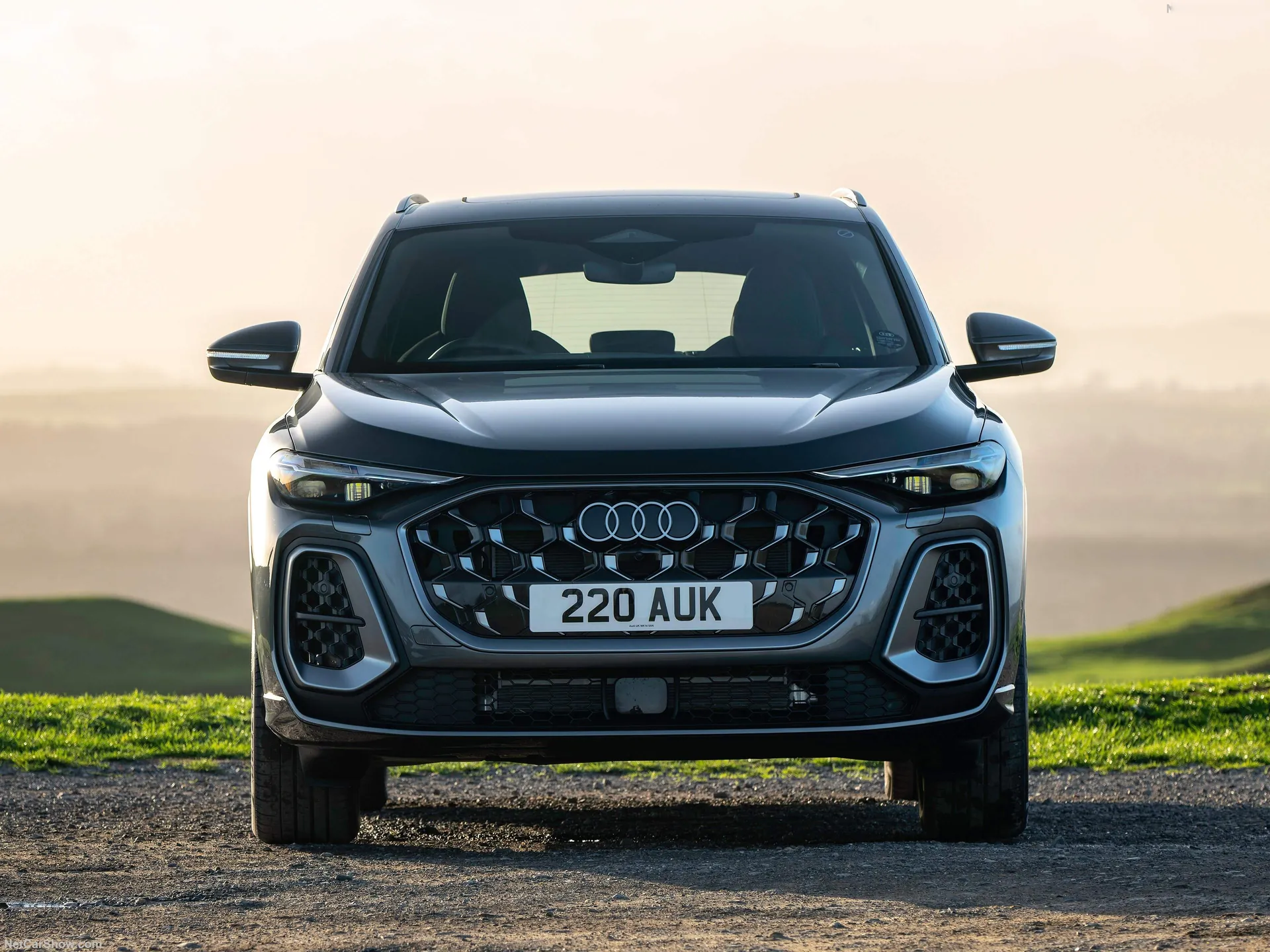 Audi Q5 e-hybrid [UK] (2026) – zepředu