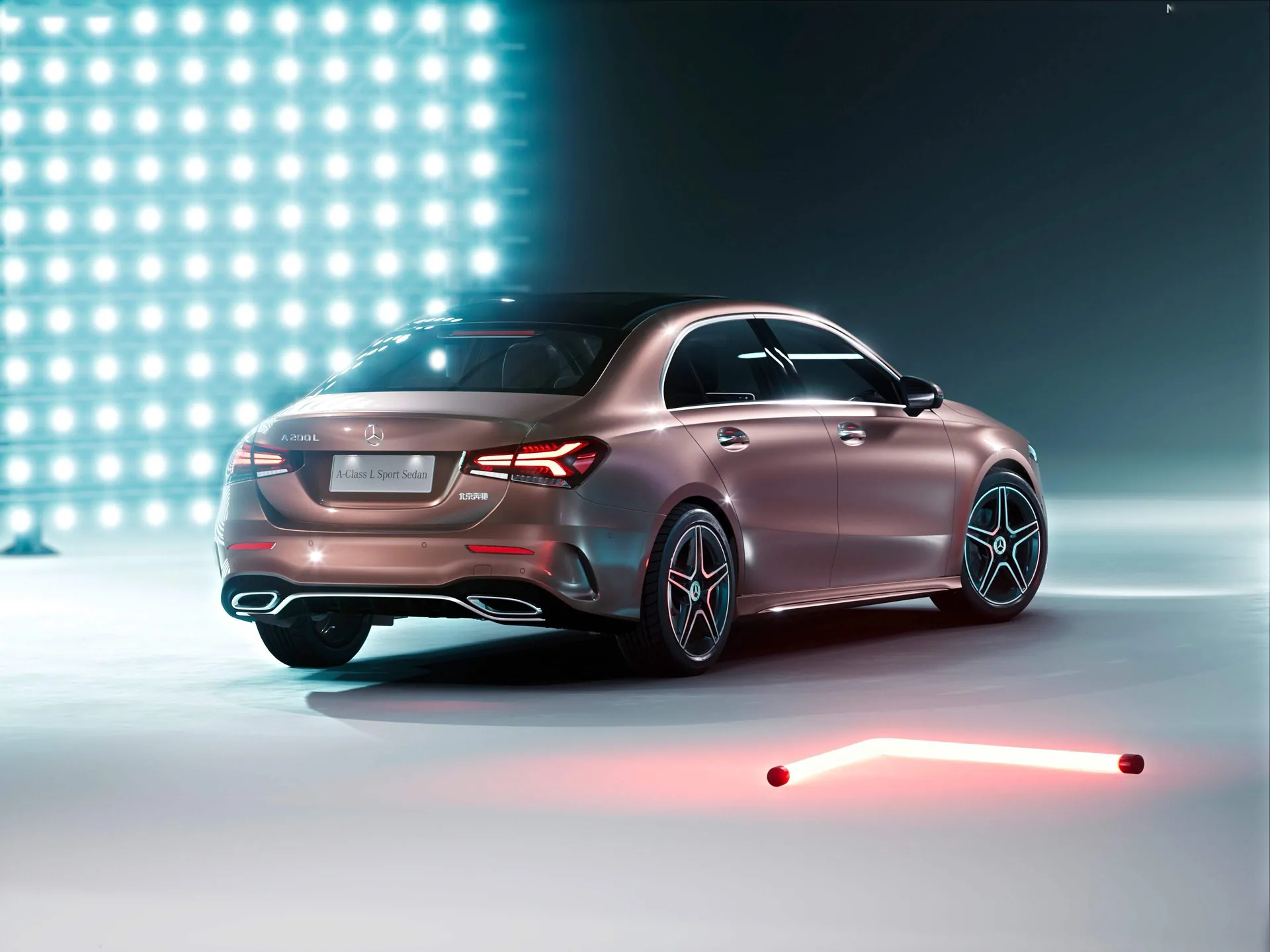 Mercedes-Benz A-Class L Sedan [CN] (2019) – zadní tříčtvrteční pohled