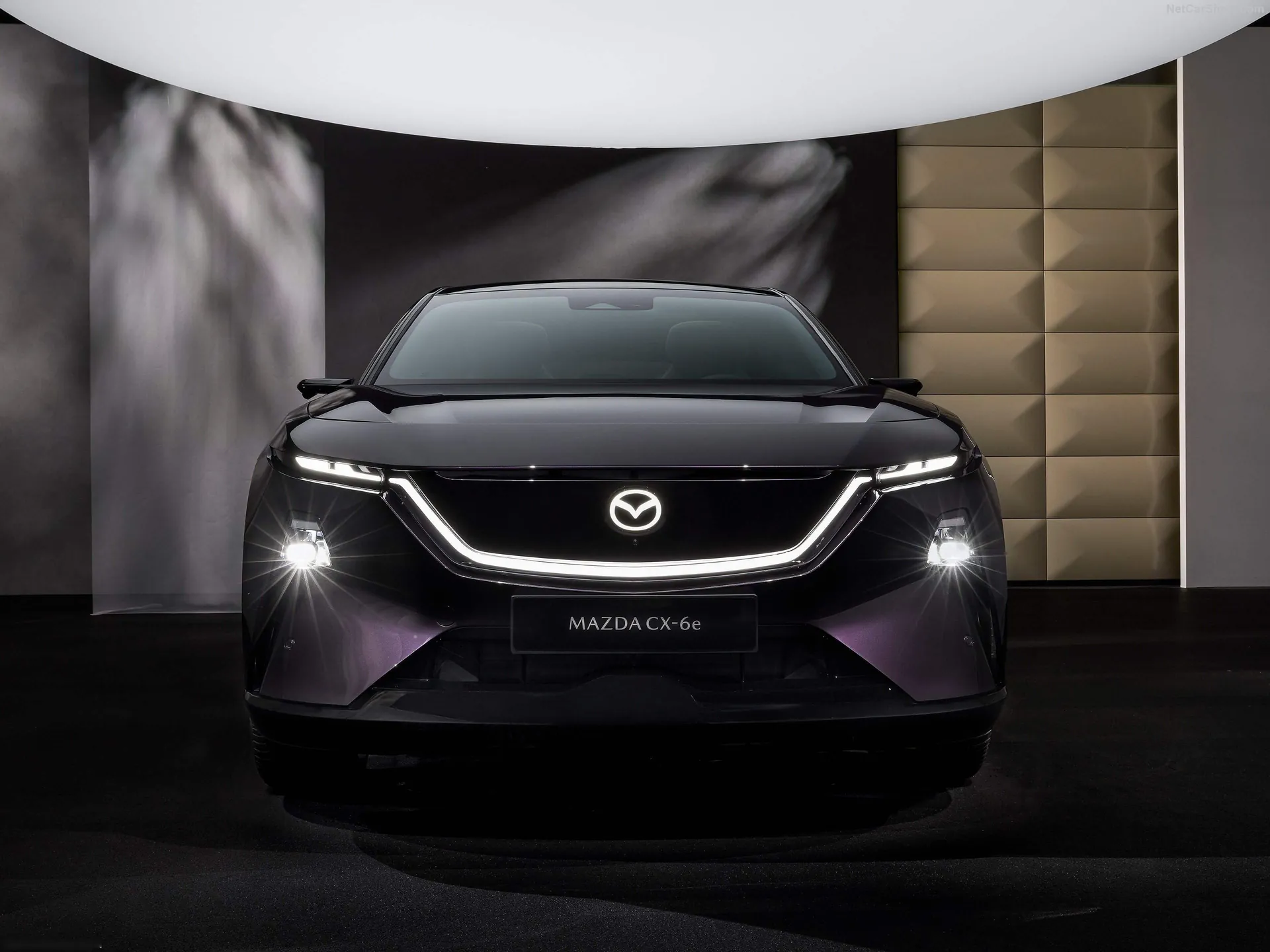 Mazda CX-6e (2027) - Front