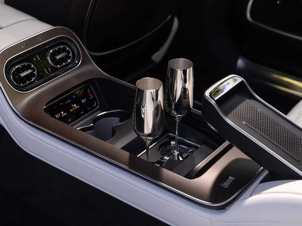 Mercedes-Benz S680 Maybach [US] (2027)