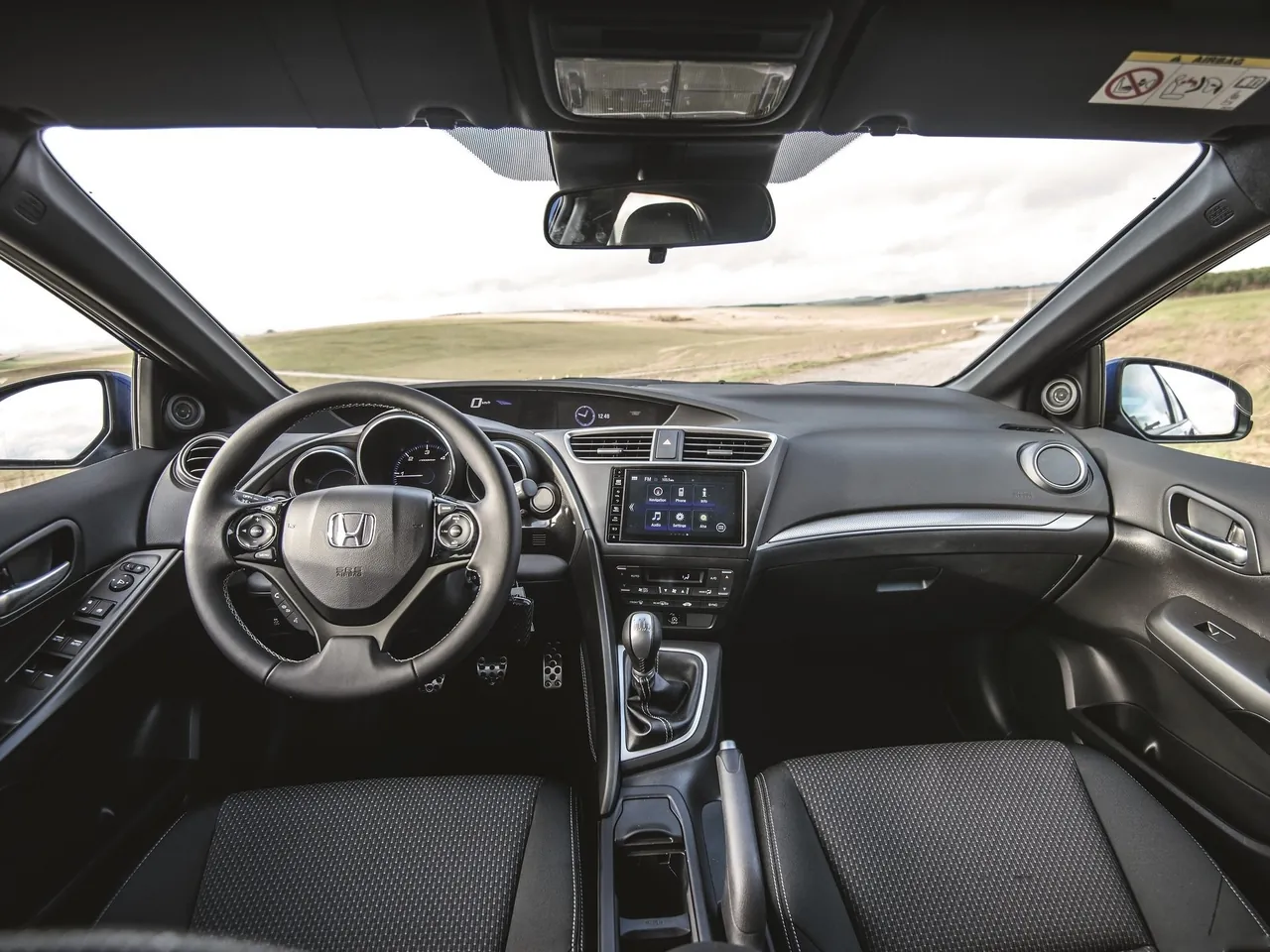 Honda Civic Sport (2015) - Interior