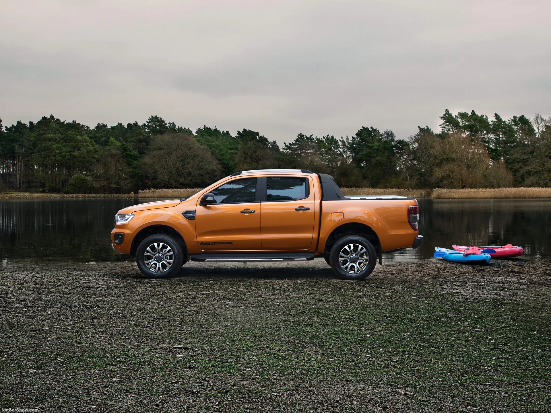 Ford Ranger Wildtrak (2020) – boční profil