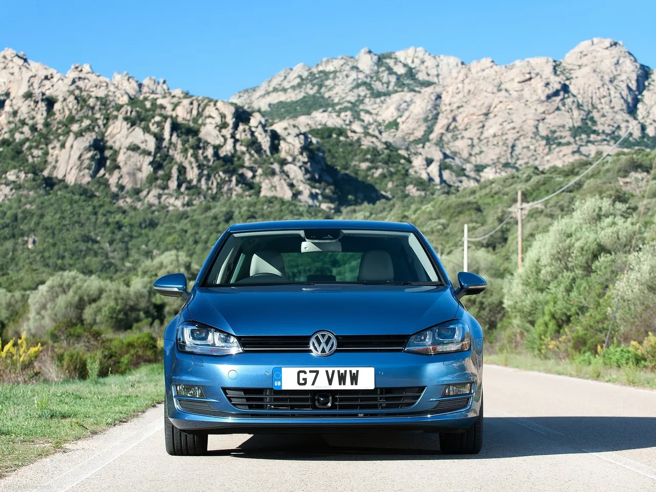 Volkswagen Golf Mk VII [UK] (2013) - Front