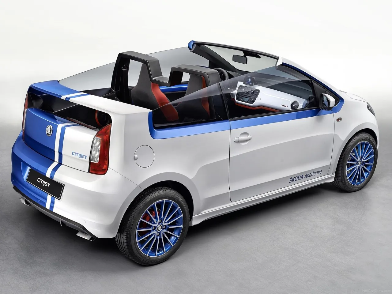 Skoda CitiJet Concept (2014) – zadní tříčtvrteční pohled