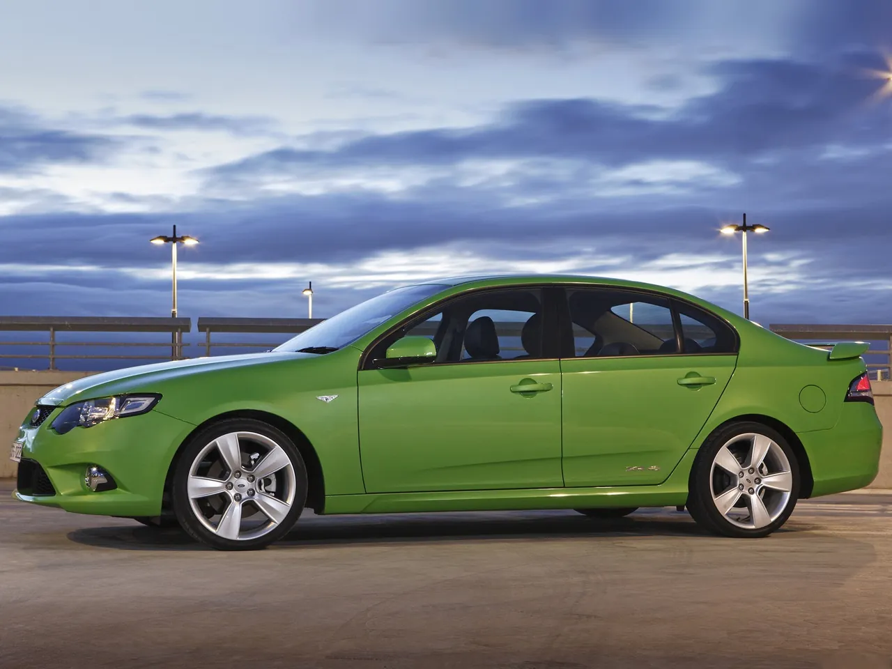 Ford FG Falcon XR6 Turbo (2008) – boční profil