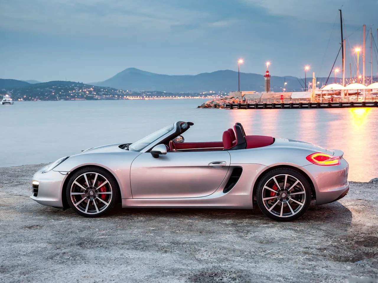Porsche Boxster S (2013) - Side Profile