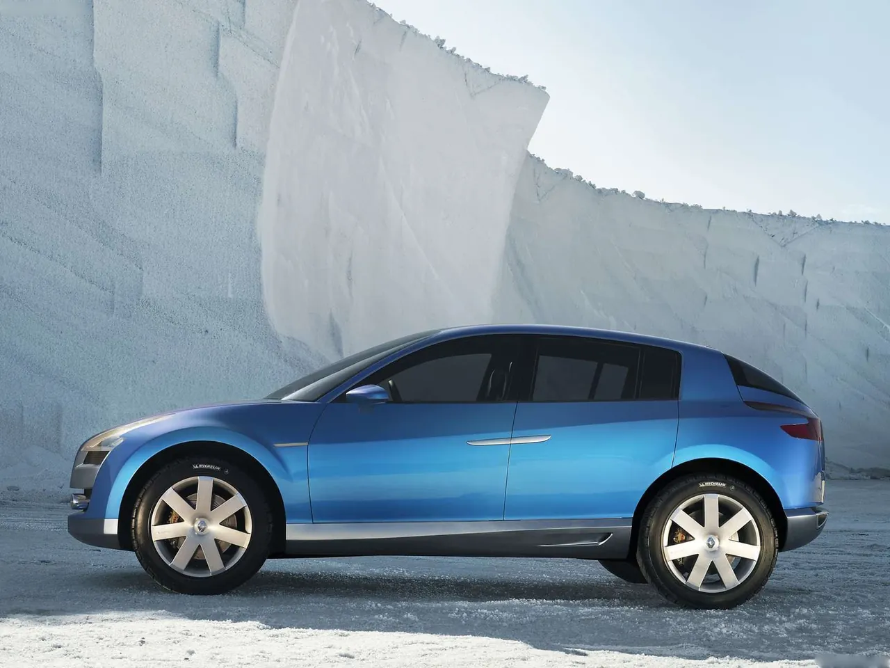 Renault Egeus Concept Car (2005) – boční profil