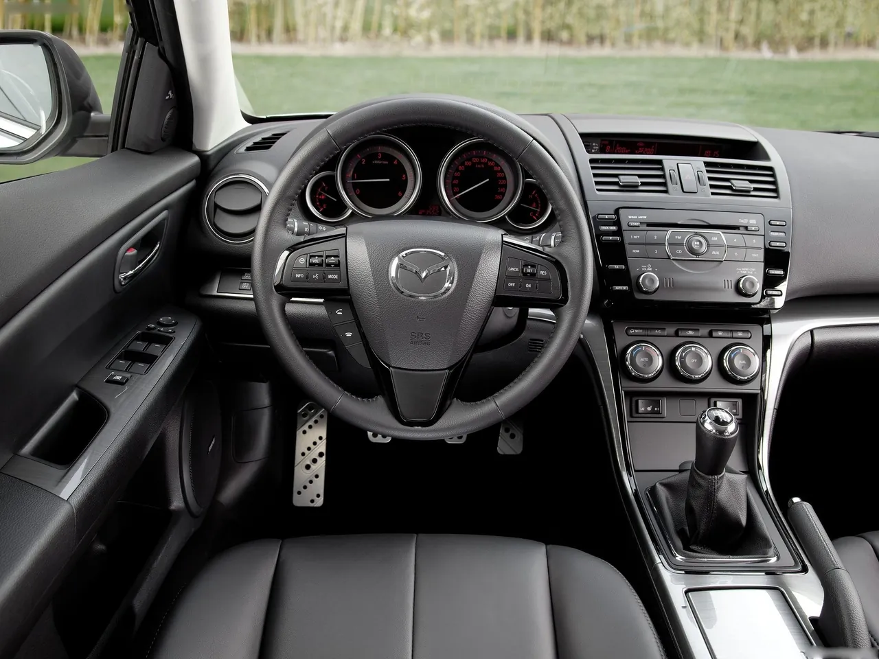 Mazda 6 (2011) – interiér