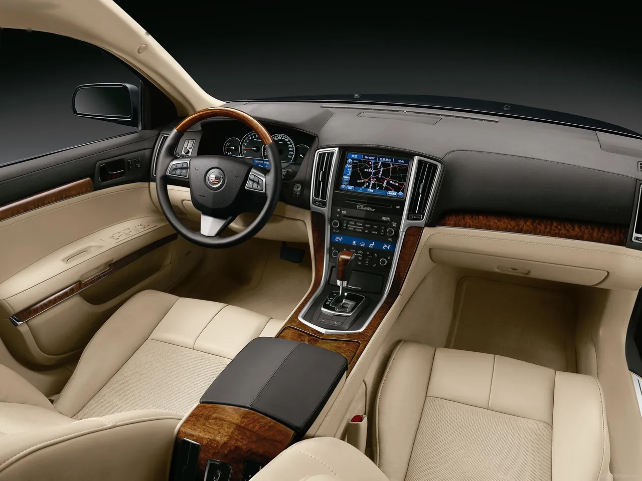 Cadillac SLS (2010) – interiér