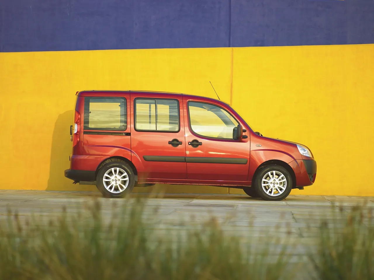 Fiat Doblo (2005) – boční profil