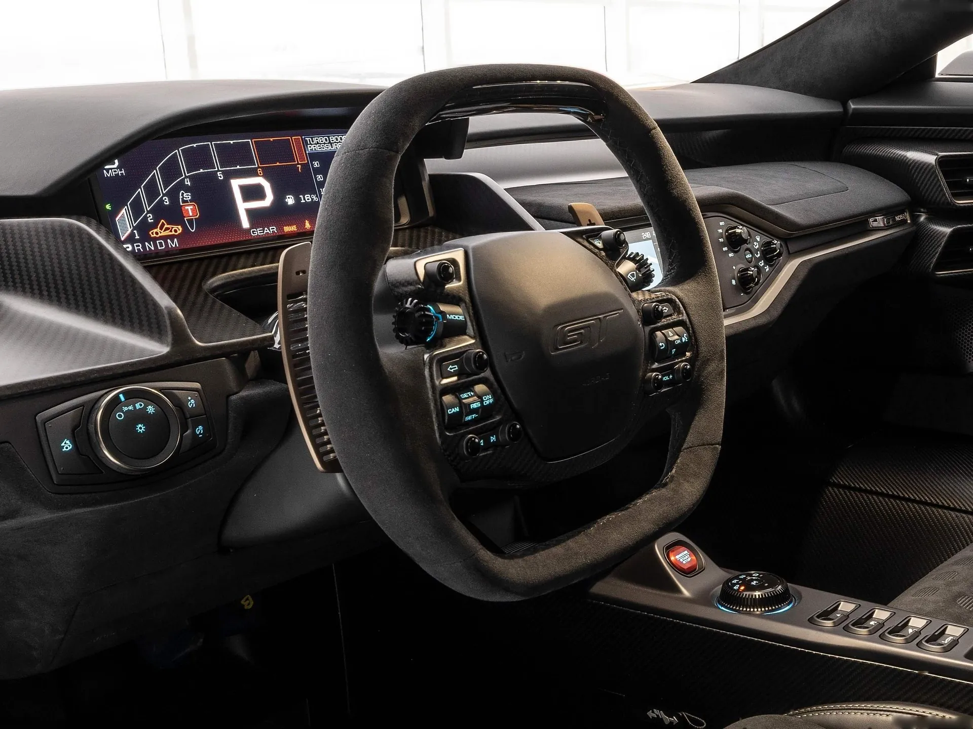 Ford GT Holman Moody Heritage Edition (2022) – interiér