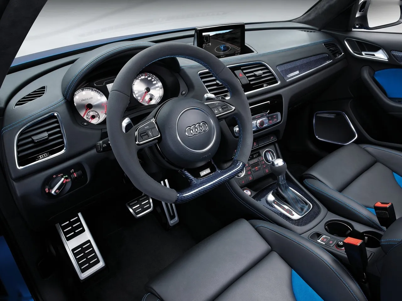 Audi RS Q3 Concept (2012) – interiér
