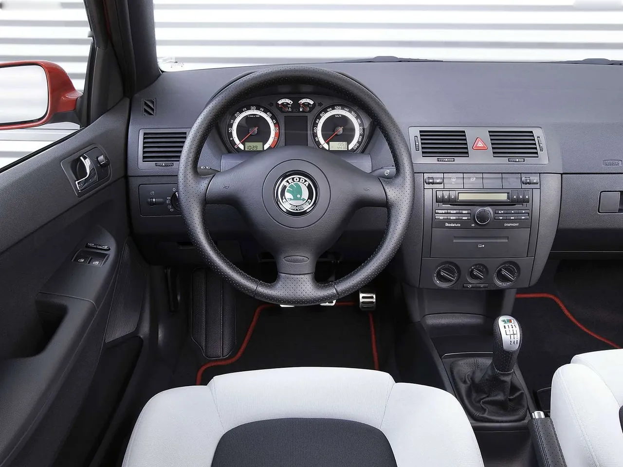 Skoda Fabia RS (2003) – interiér