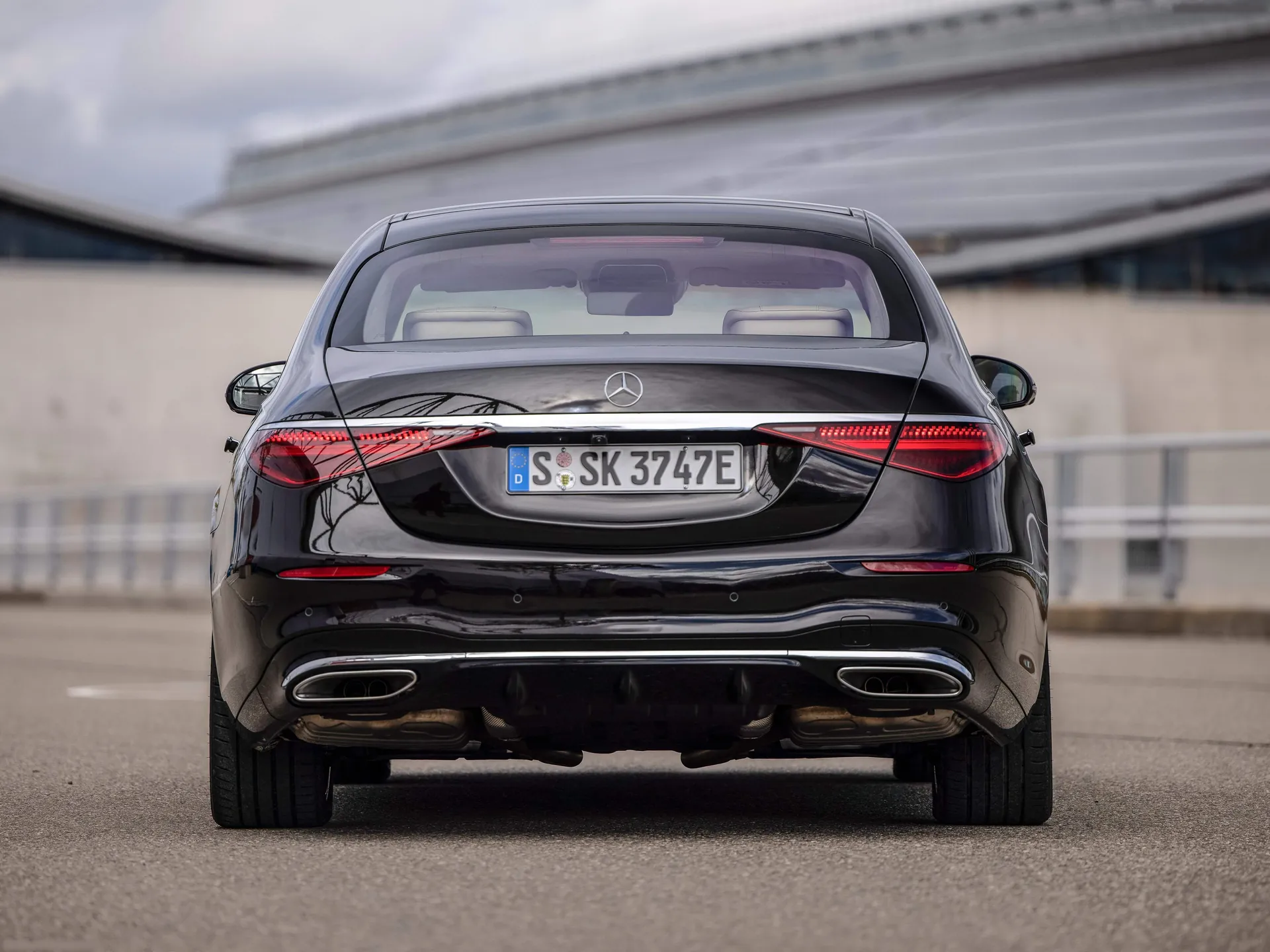 Mercedes-Benz S-Class Plug-in Hybrid (2021) - Rear