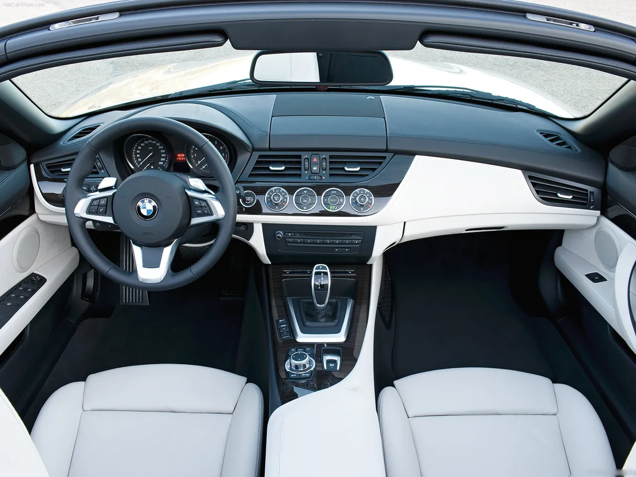 BMW Z4 (2010) – interiér