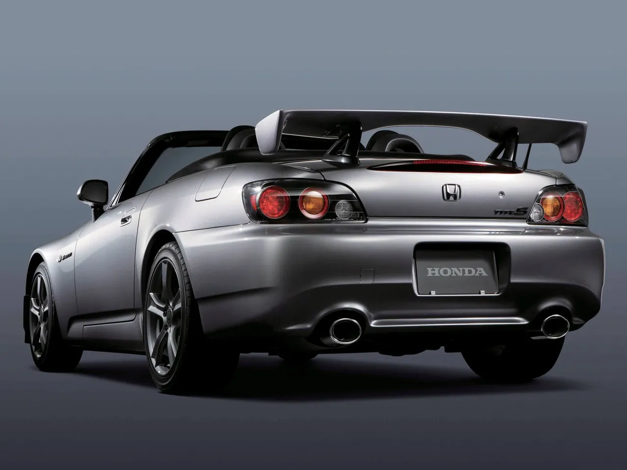 Honda S2000 Type S (2008) – zadní tříčtvrteční pohled