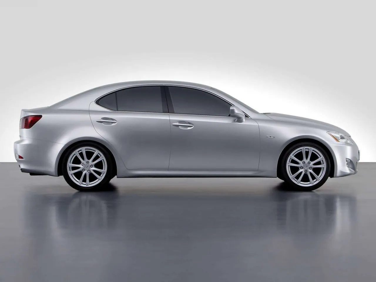 Lexus IS250 [EU] (2005) - Side Profile