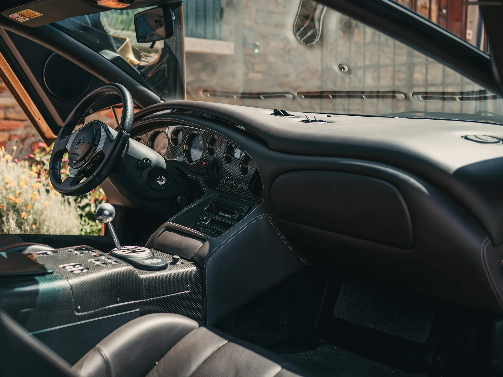 Lamborghini Diablo VT 6.0 (2000) – interiér